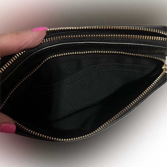 Coach - Picture 5 of 5